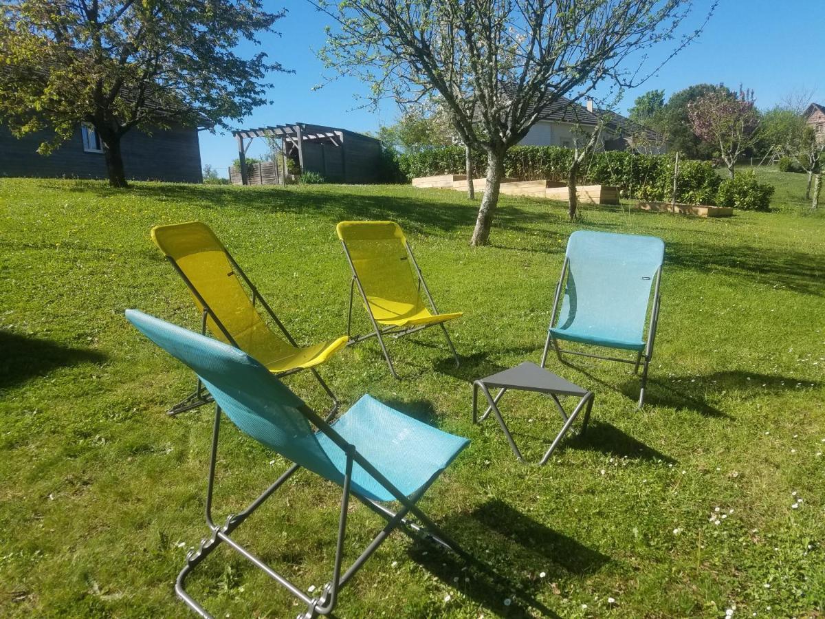 Gite De La Tuillere, Maison Contemporaine En Bois Avec Vue Et Piscine Saint-Aulaire Buitenkant foto