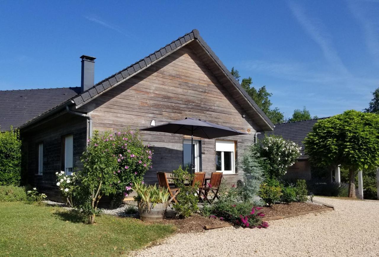 Gite De La Tuillere, Maison Contemporaine En Bois Avec Vue Et Piscine Saint-Aulaire Buitenkant foto
