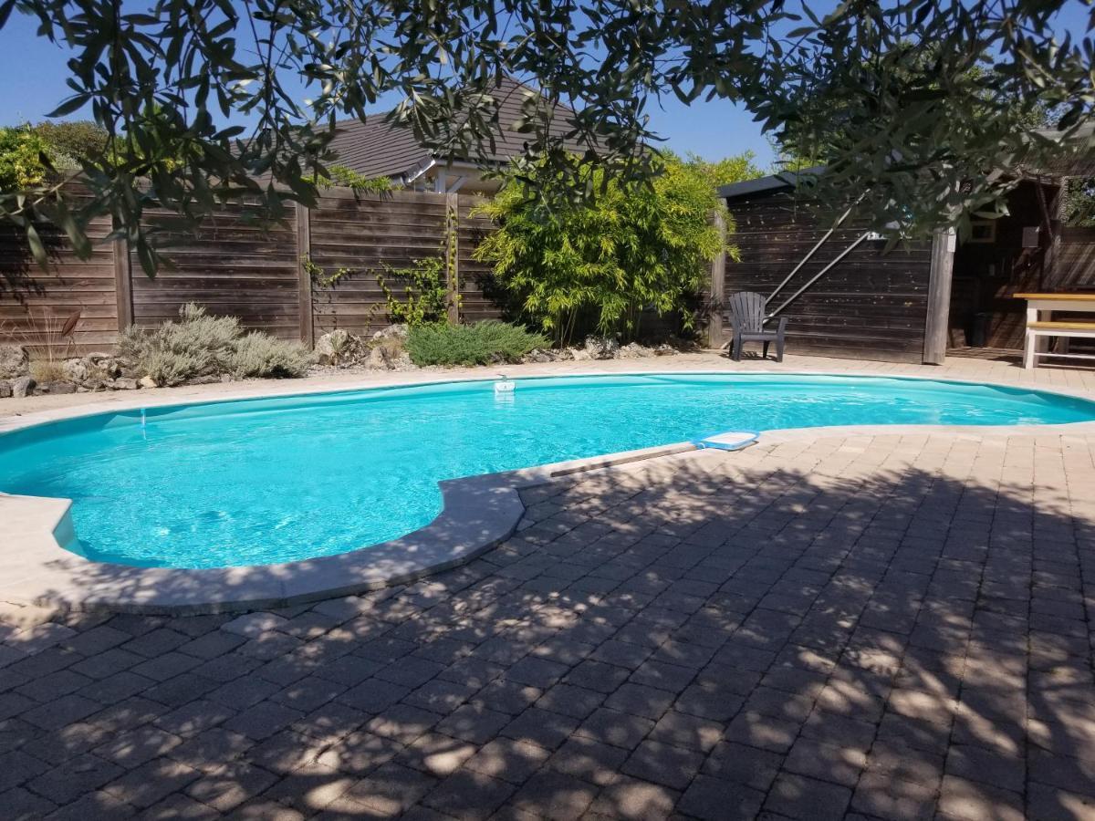 Gite De La Tuillere, Maison Contemporaine En Bois Avec Vue Et Piscine Saint-Aulaire Buitenkant foto